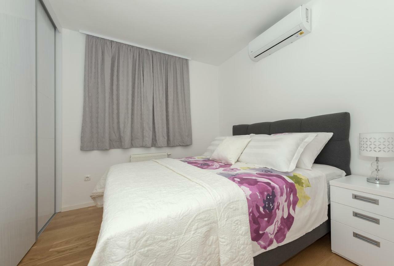 Penthouse Jure Apartment Makarska Exterior photo