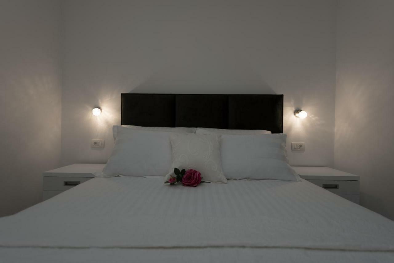 Penthouse Jure Apartment Makarska Exterior photo